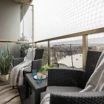 Cosy One-bedroom With Parking & Balcony By Renters